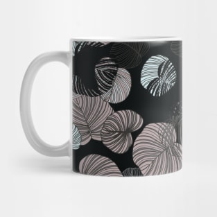 Magnificent Dark Leaves Pattern Mug